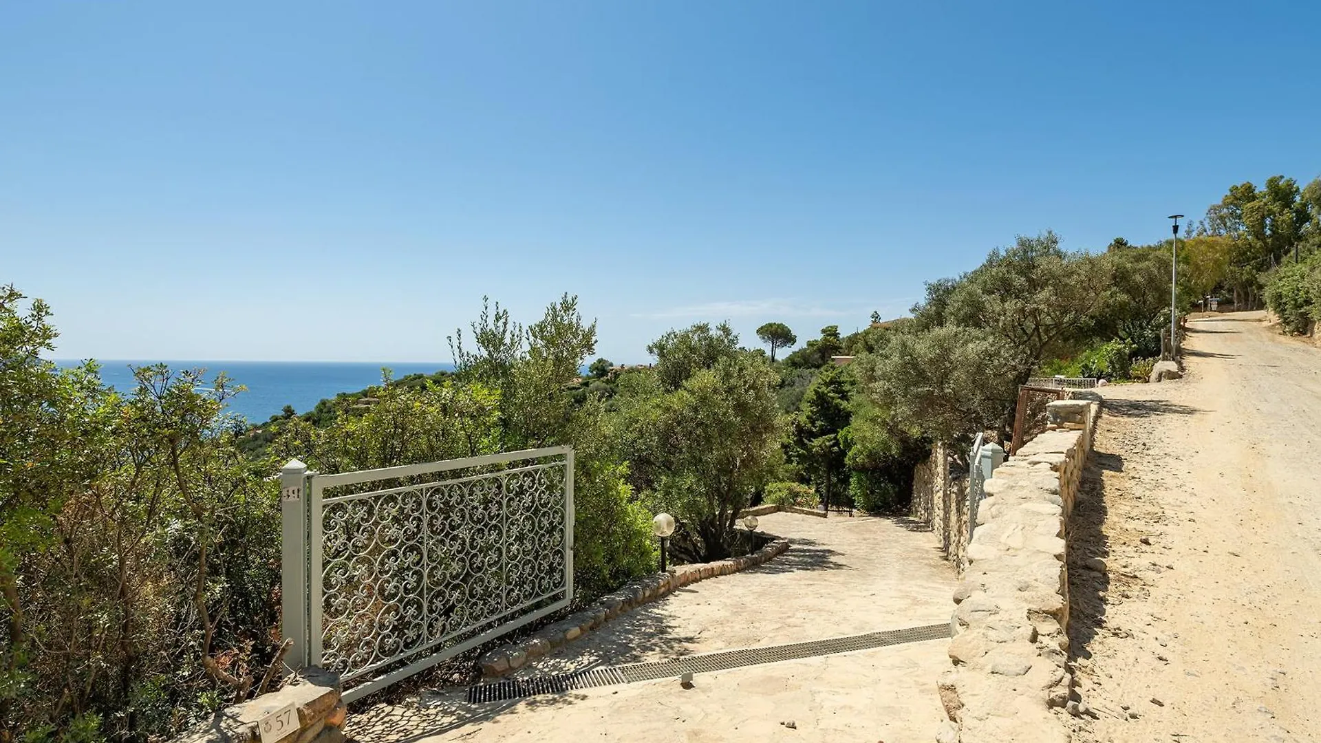 Seaside Gem Villa Torre delle Stelle Italia